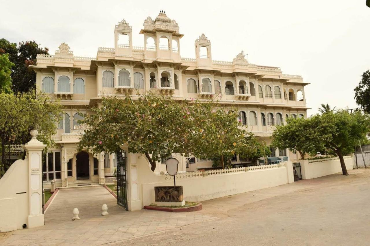 Rampratap Palace By Fateh Collection Udaipur Exteriör bild